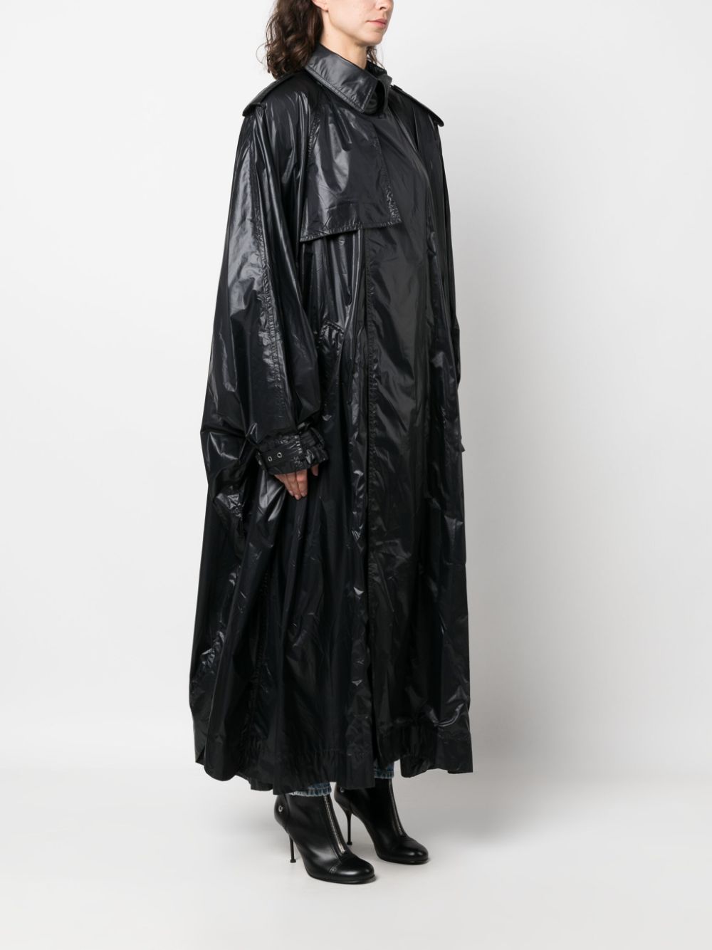 Палта Saint Laurent черни
