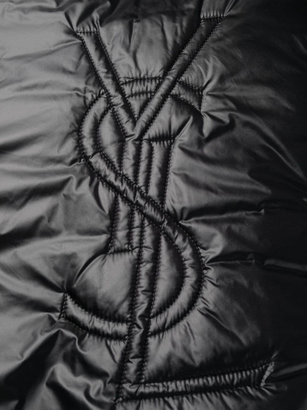 Палта Saint Laurent черни