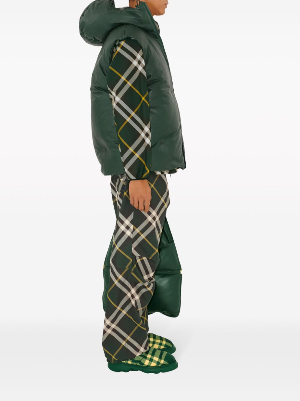Зелени панталони Burberry