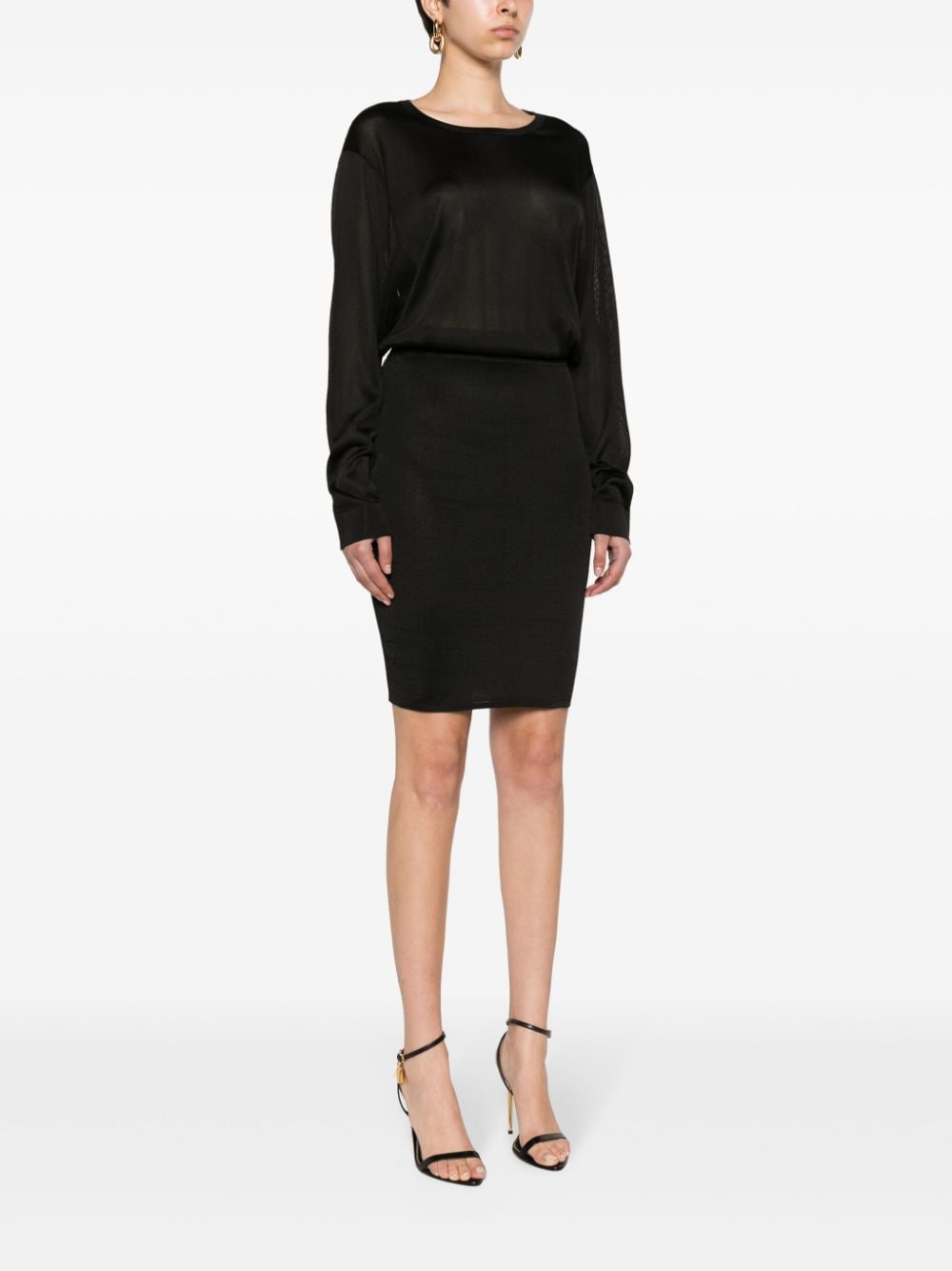 Черни рокли на Saint Laurent