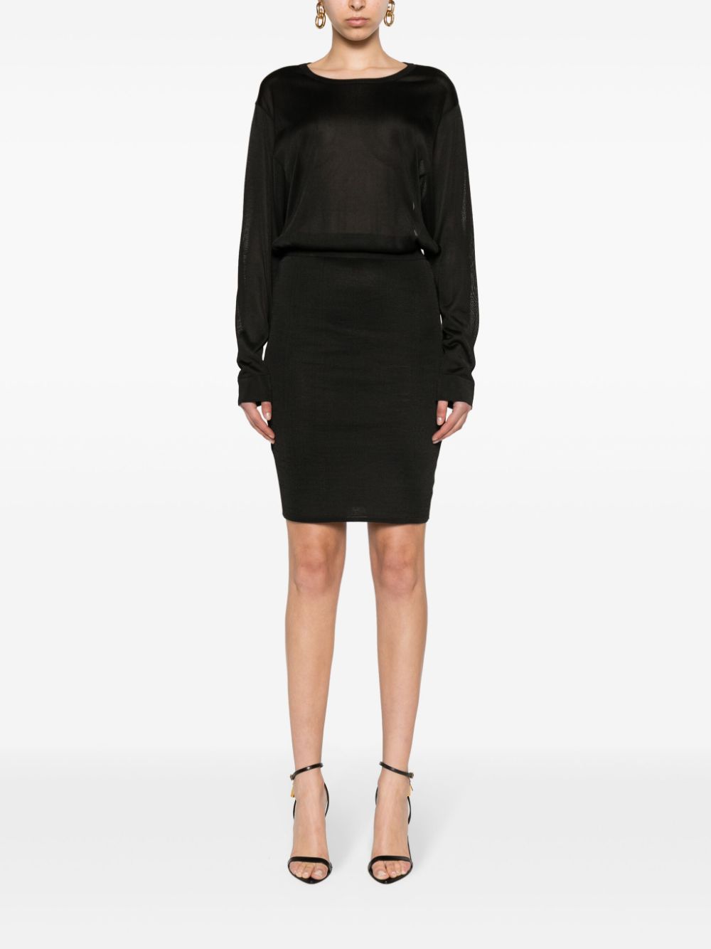 Черни рокли на Saint Laurent