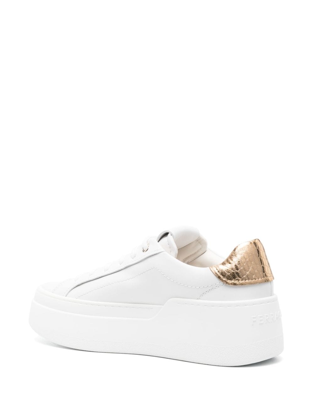Бели маратонки Ferragamo