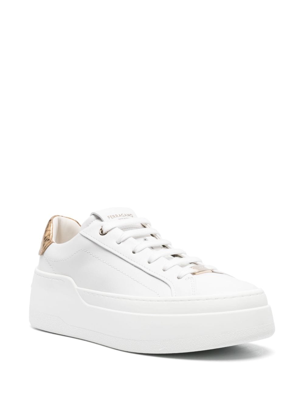 Бели маратонки Ferragamo