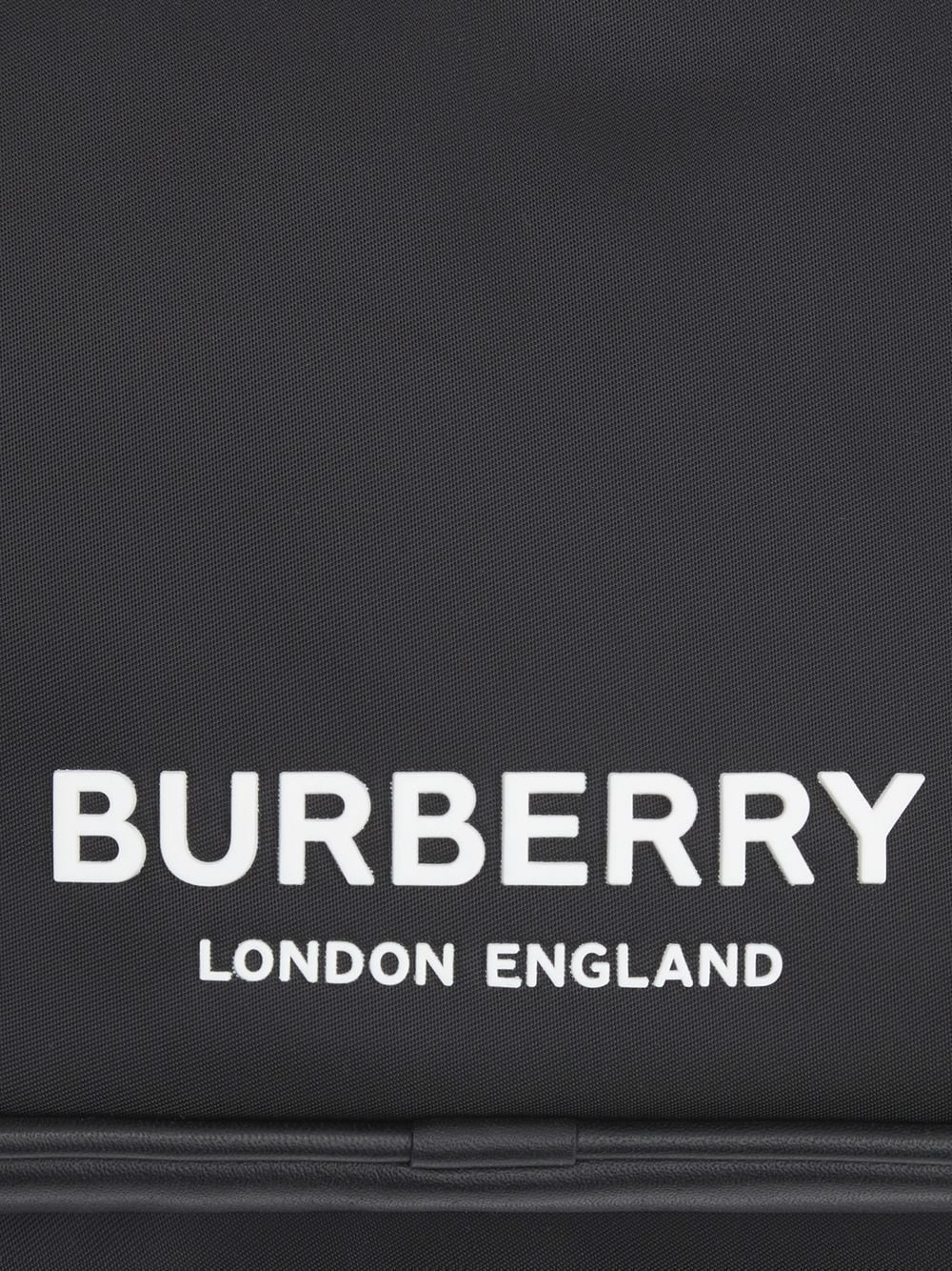 Чанти Burberry.. Черни
