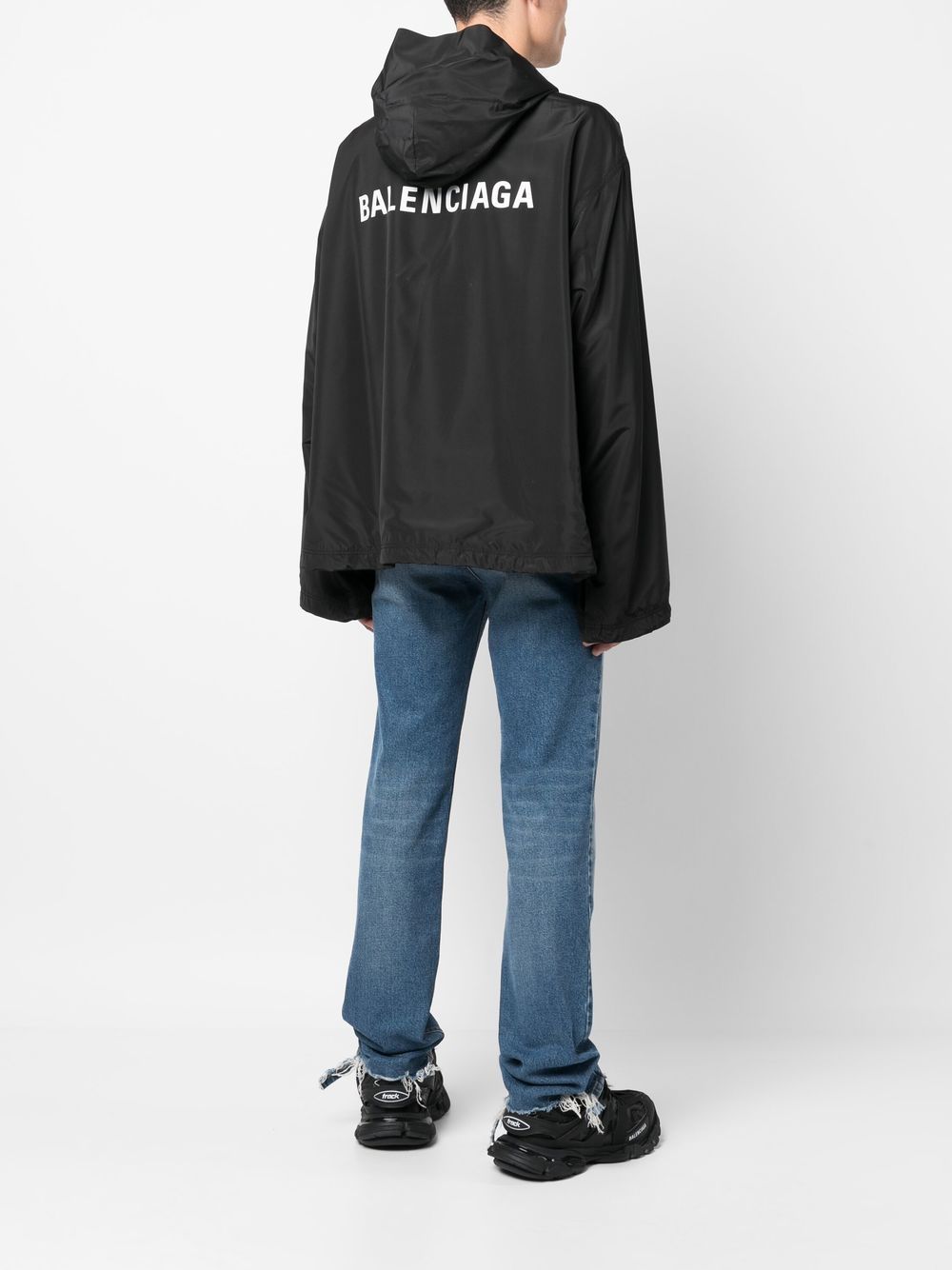 Ветроупорна яке с качулка и лого на Balenciaga