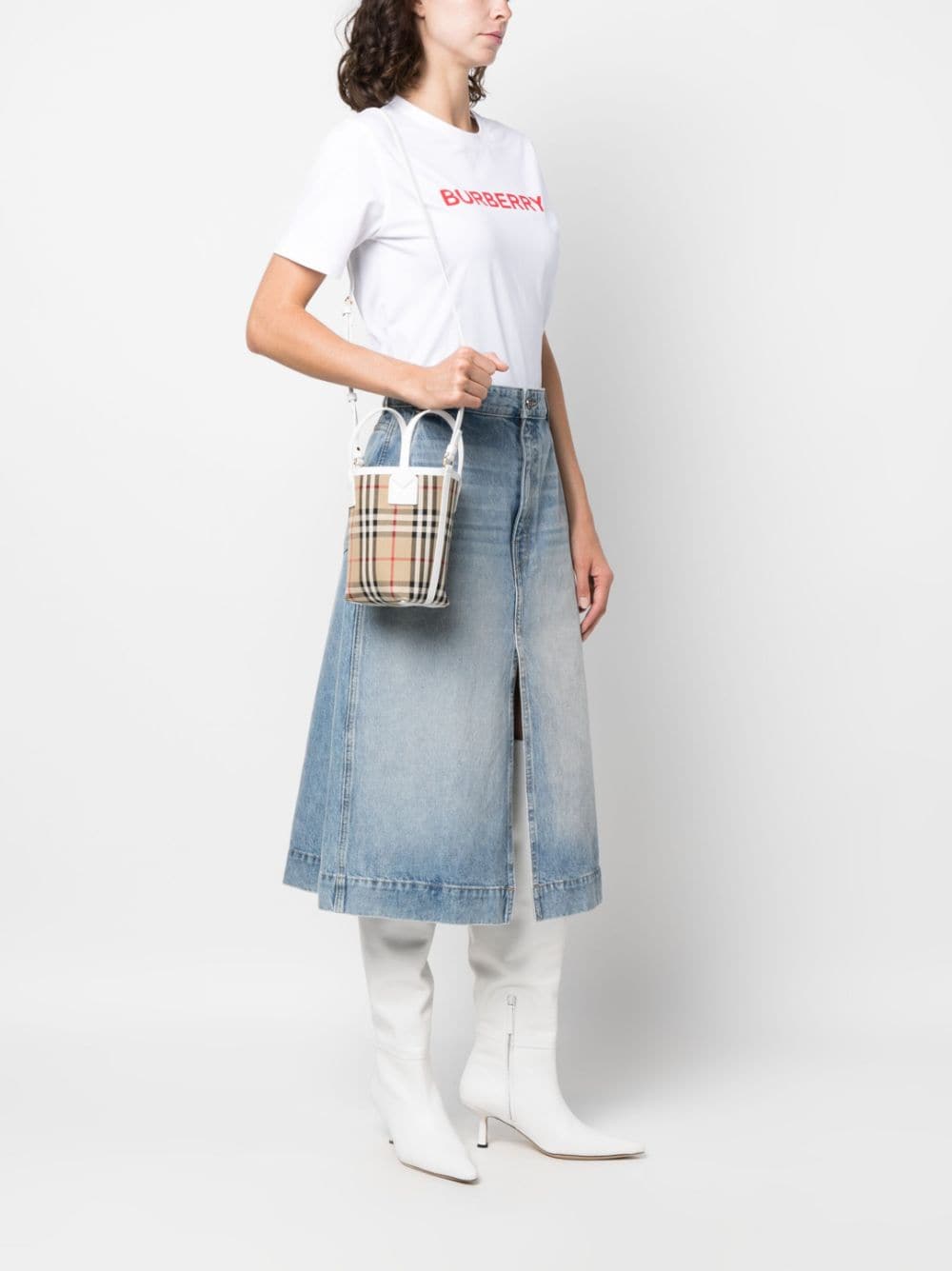 Мини чанта кофа Burberry с кариран мотив