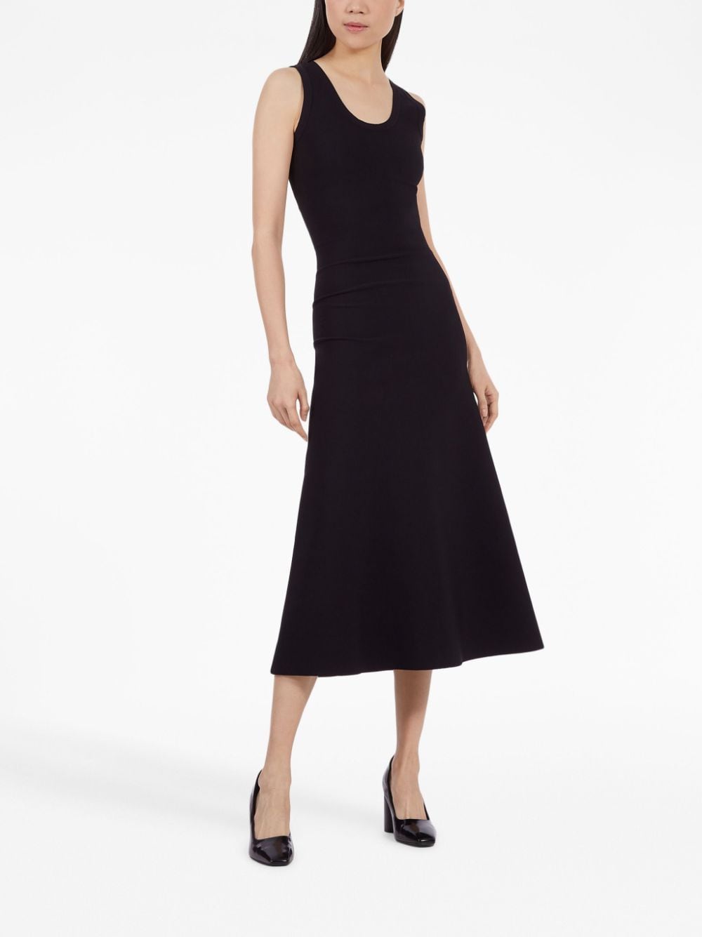 Черни рокли Ferragamo