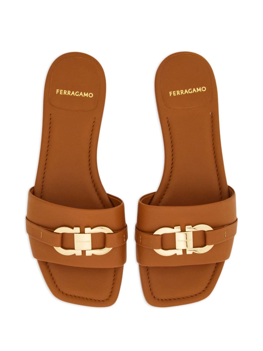 Кожени чанти Ferragamo 40 мм с катарама Gancini
