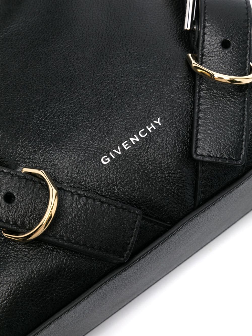 Кожена чанта Givenchy Voyou през рамо