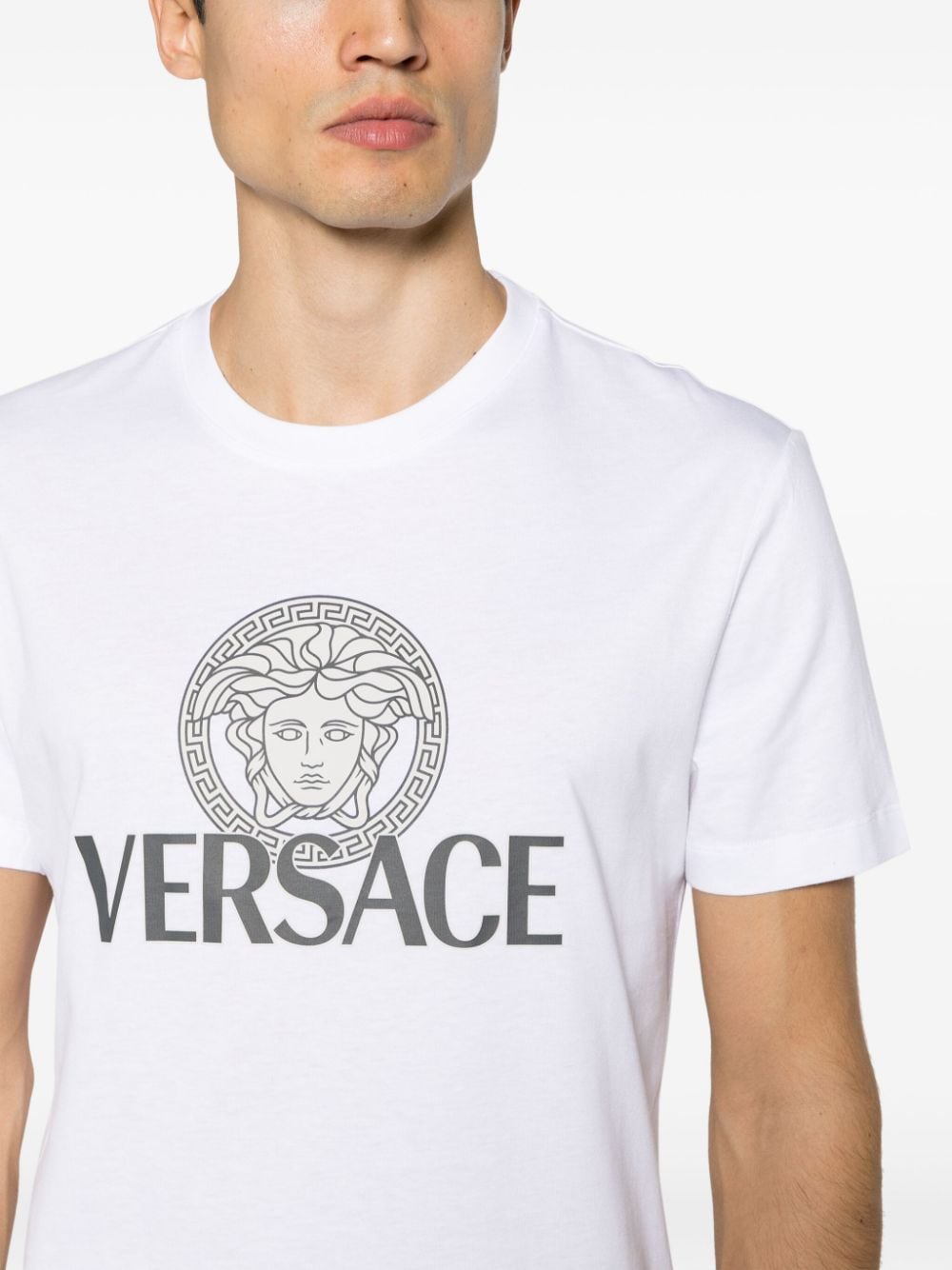 Тениска с лого на Versace Medusa