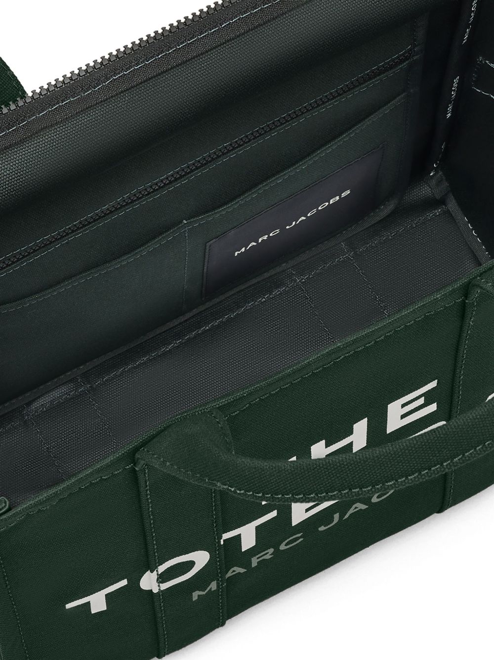 Чантата Marc Jacobs The Medium Tote