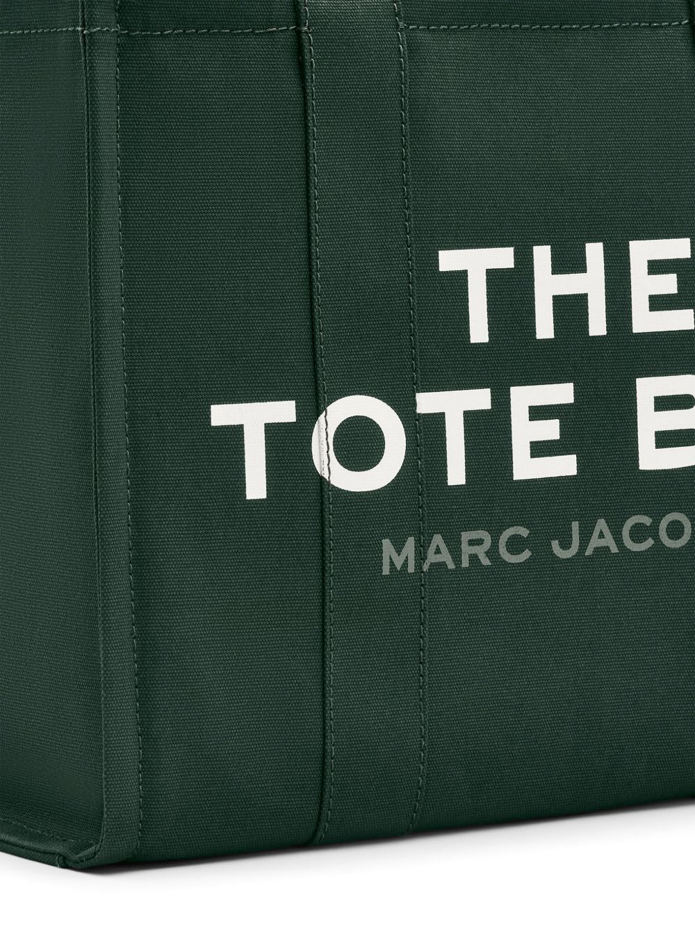 Чантата Marc Jacobs The Canvas Tote