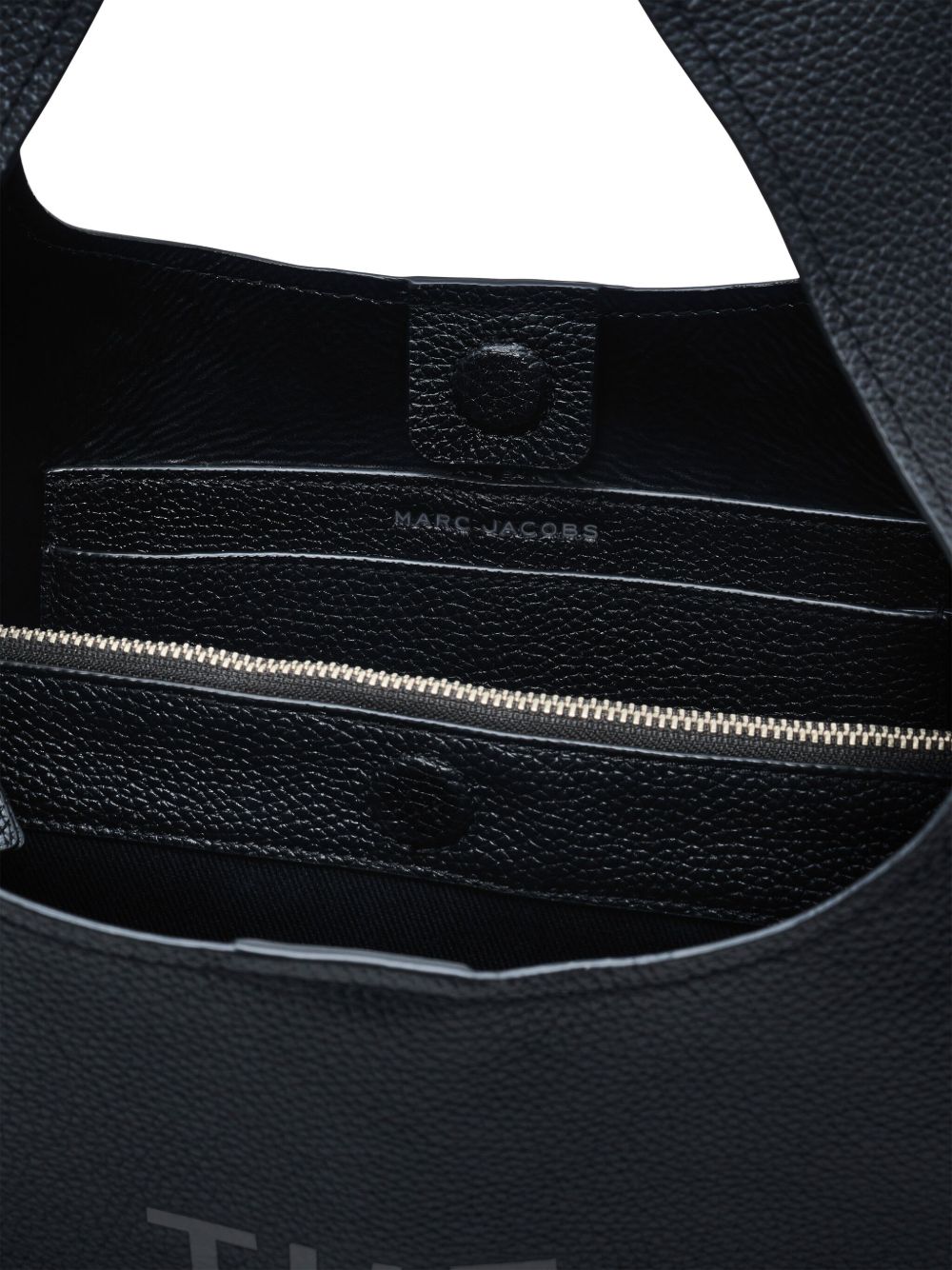 Чантата Marc Jacobs The Sack