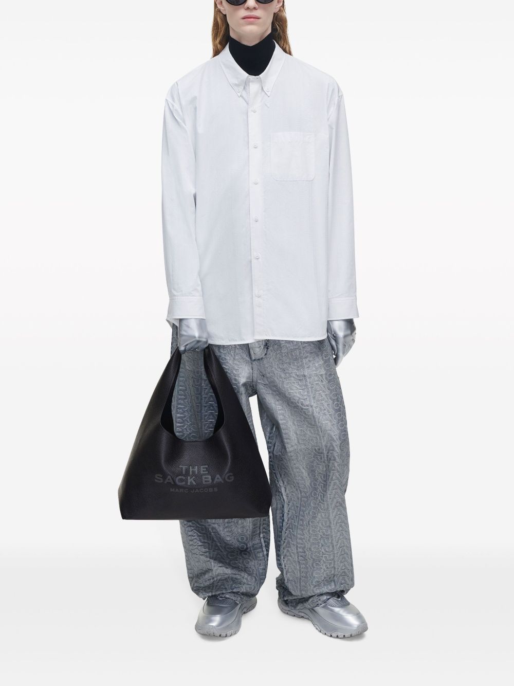 Чантата Marc Jacobs The Sack