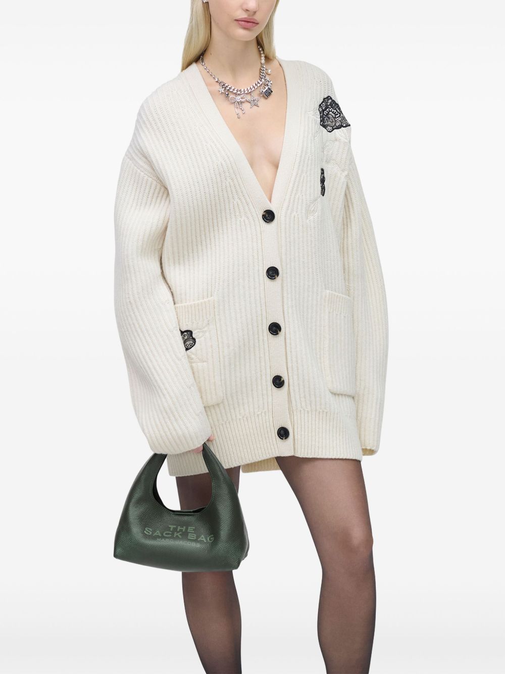 Чантата Marc Jacobs The Mini Sack