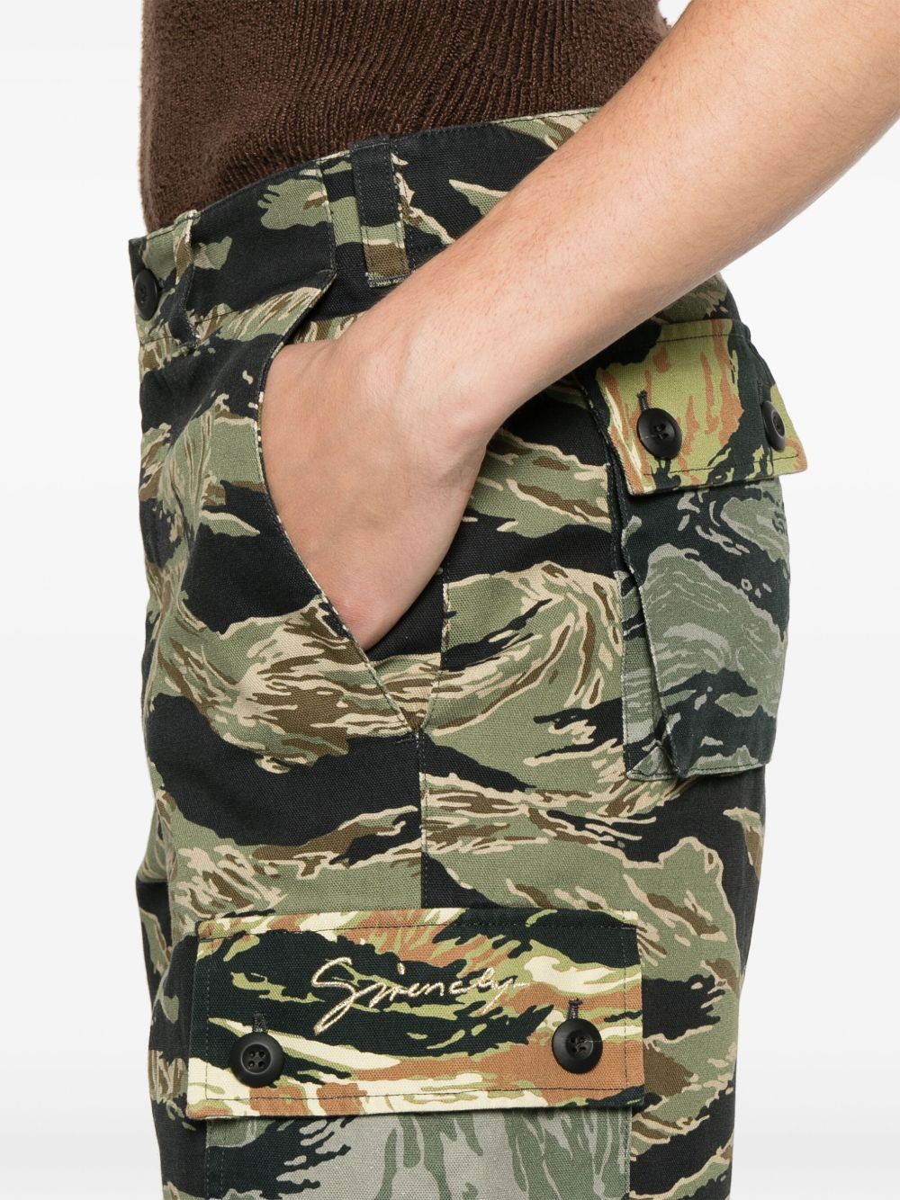 Панталони Givenchy в многоцветен цвят